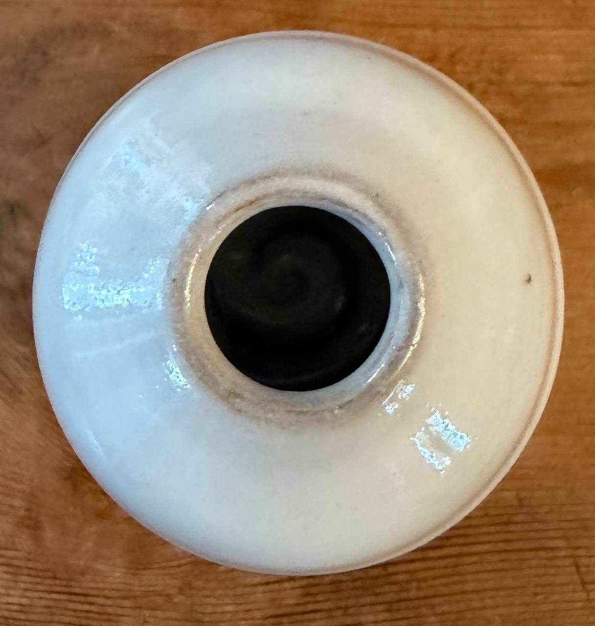 Handmade Stoneware Bud Vase — White Ribbed Beehive — photo 4