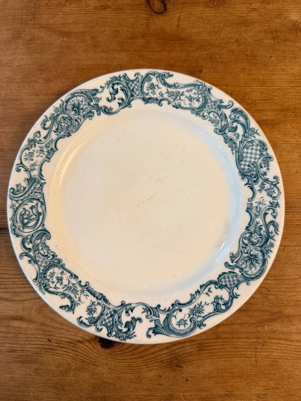 Vintage O.P. Co. Syracuse China Monogrammed Restaurant Ware Plate — Teal Scroll Border — photo 3