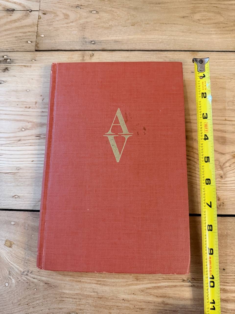 Alfredo Viazzi's Italian Cooking — Random House 1979, Red Cloth with Gilt "AV" Monogram — photo 2
