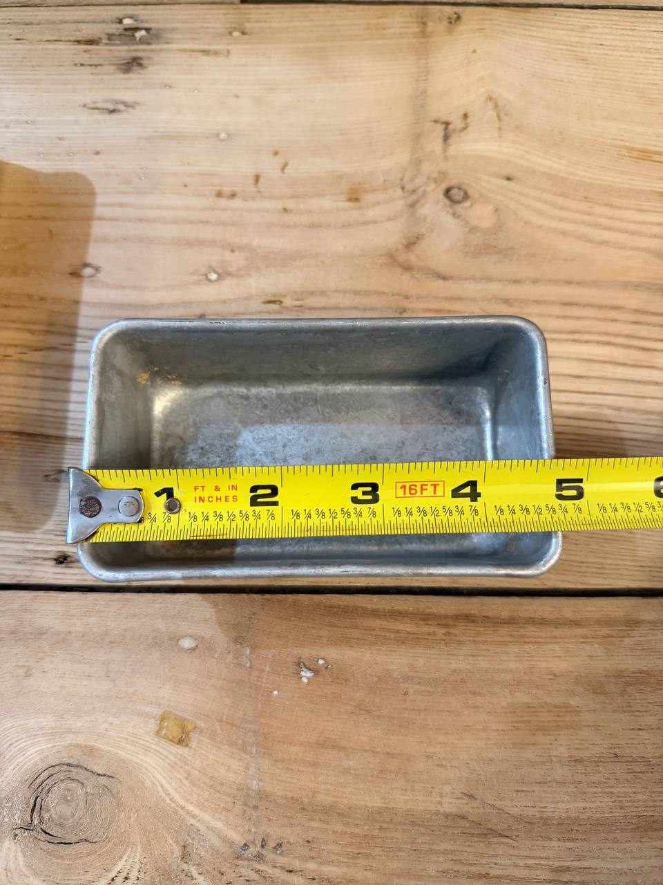 Set of 4 Vintage Aluminum Mini Loaf Pans — photo 3