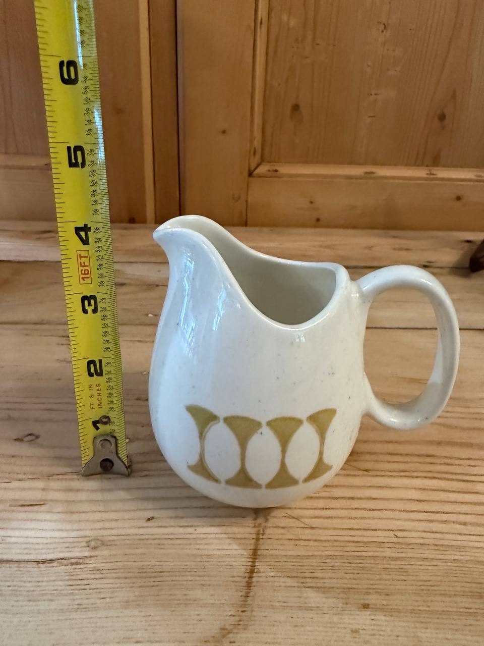 Mid-Century Speckled Stoneware Creamer — Olive-Gold Lotus Band — photo 2