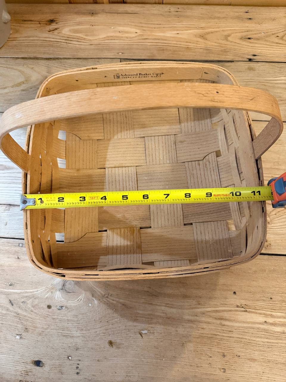 Ashwood Basket Corp. Ash-Splint Square Basket, Bentwood Handle — Peterborough NH — photo 2