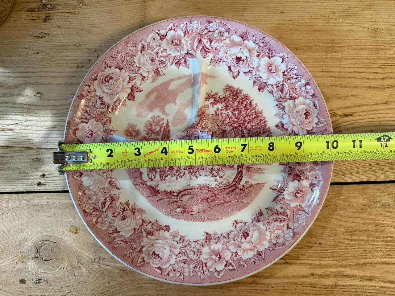 Shenango China Roselyn Castle Grill Plate 10in Red Transferware Stagecoach Diner — photo 4