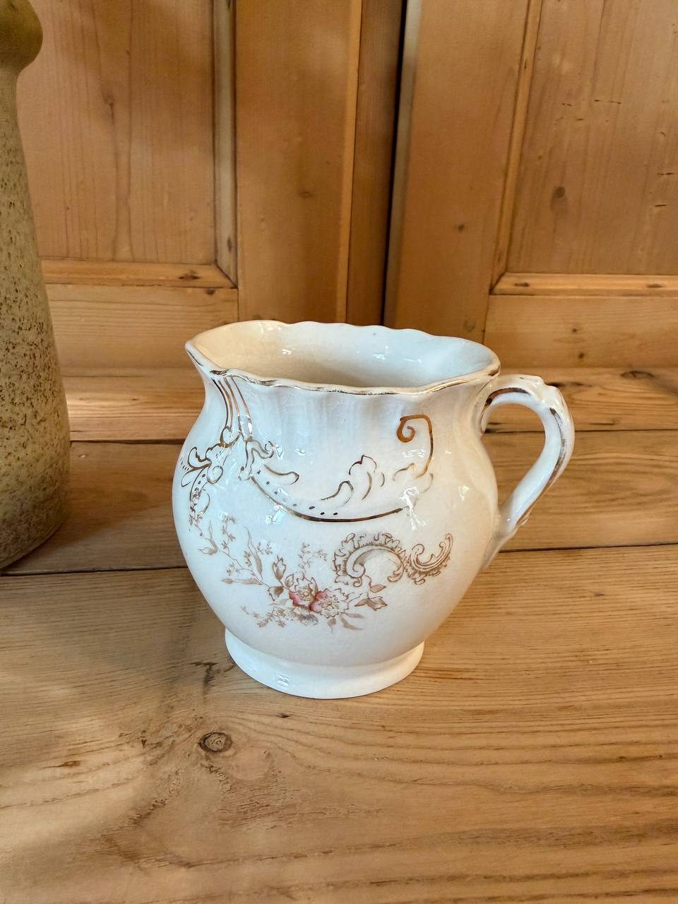 Wheeling Pottery La Belle China Creamer Small Pitcher Gold Scroll Floral c.1900 — photo 2